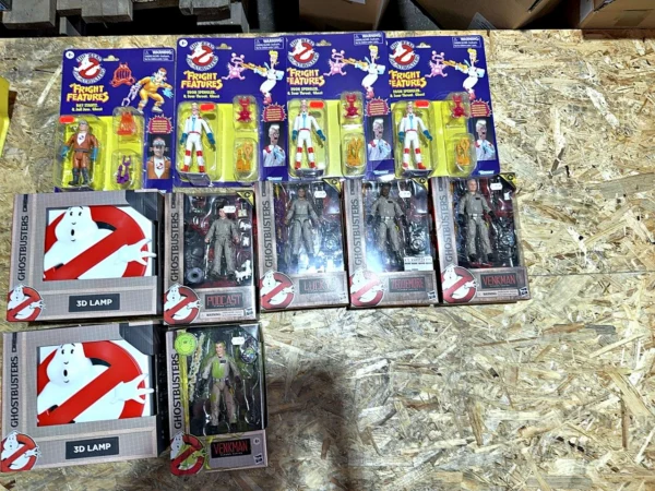 Ghostbusters Plasma Series & Fright Features Konvolut Actionfiguren und 3D-Lampen