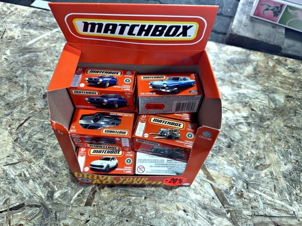 Matchbox Modellautos 12 Stück