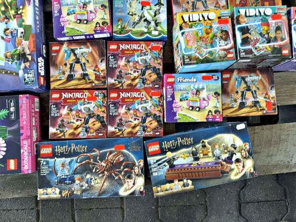 LEGO Star Wars, Harry Potter, Ninjago, Friends, City u. a. Klemmbaustein-Sets 21 Stück