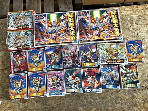 Bandai SD Gundam BB Senshi Bausätze 18 Stück