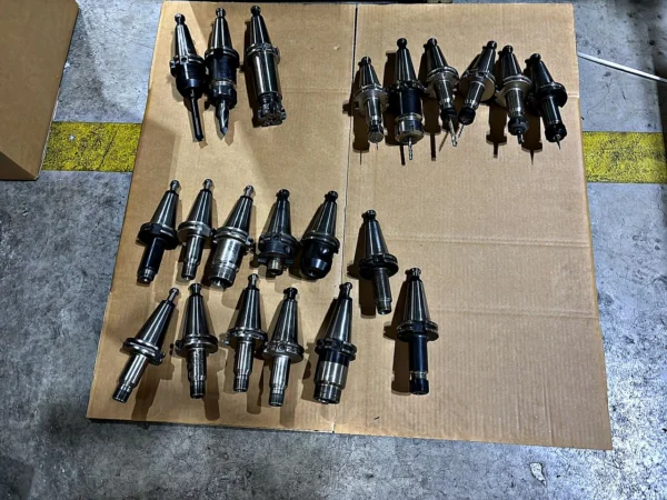 Werkzeugaufnahmen SK 40 21 Stück